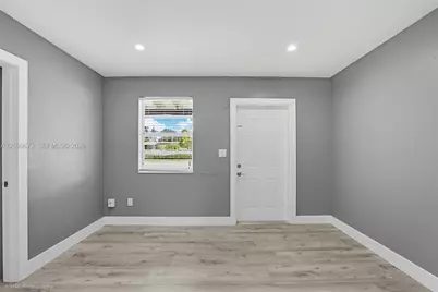 1748 NE 49th St, Pompano Beach, FL 33064 - Photo 14