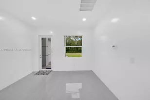 607 W 6th St, Cape Coral, FL 33972 - Photo 4