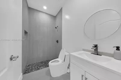 607 W 6th St, Cape Coral, FL 33972 - Photo 22