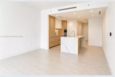 2411 Laguna Circle #810, North Miami, FL 33181 - Photo 18