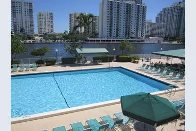 1000 Parkview Dr #920, Hallandale Beach, FL 33009 - Photo 50