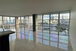 1000 Parkview Dr, Hallandale Beach, FL 33009 - Photo 4