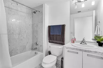 244 Biscayne Blvd #2802, Miami, FL 33132 - Photo 22