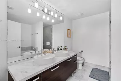244 Biscayne Blvd #2802, Miami, FL 33132 - Photo 26