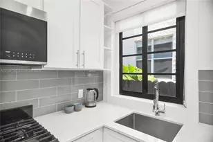733 Michigan Ave, Miami Beach, FL 33139 - Photo 10
