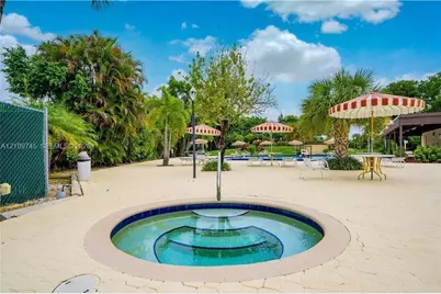 1801 NW 75th Ave #108, Plantation, FL 33313 - Photo 4
