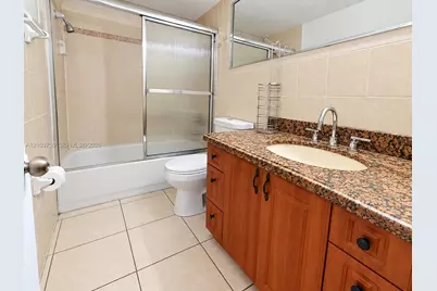 8401 NW 8th St #310, Miami, FL 33126 - Photo 18