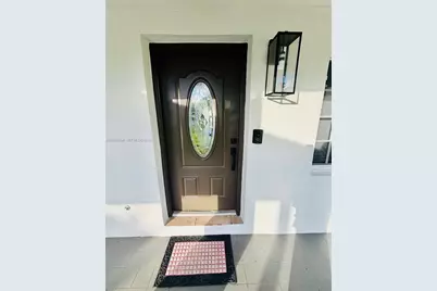 375 NW 153rd St, Miami, FL 33169 - Photo 2