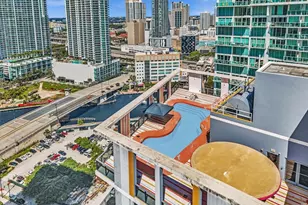 31 SE 6th St, Miami, FL 33131 - Photo 10