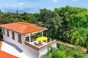 941 NE 119th St, Biscayne Park, FL 33161 - Photo 88