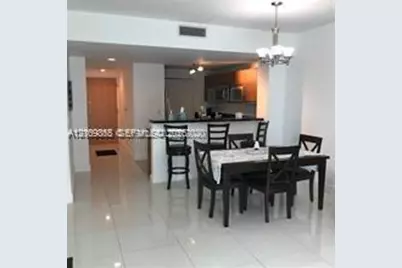 253 NE 2nd St #2906, Miami, FL 33132 - Photo 2