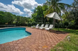 736 Prosperity Farms Rd, North Palm Beach, FL 33408 - Photo 1