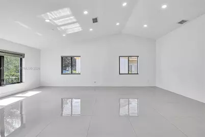 1205 Wallace St, Coral Gables, FL 33134 - Photo 18