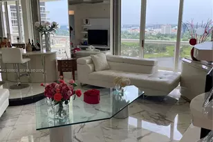 20191 E Country Club Dr, Aventura, FL 33180 - Photo 10