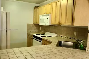 10002 Winding Lake Rd, Sunrise, FL 33351 - Photo 2
