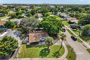 730 NE 58th St, Oakland Park, FL 33334 - Photo 6
