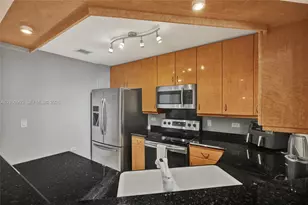 801 Brickell Key Blvd, Miami, FL 33131 - Photo 8