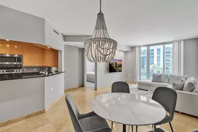801 Brickell Key Blvd #808, Miami, FL 33131 - Photo 4