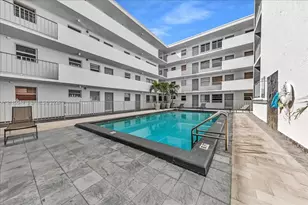 1610 Lenox Ave., Miami Beach, FL 33139 - Photo 24