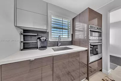 1610 Lenox Ave #516, Miami Beach, FL 33139 - Photo 8