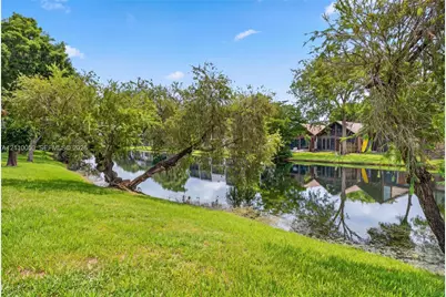506 Westree Ln, Plantation, FL 33324 - Photo 16