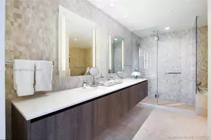 88 SW 7th St, Miami, FL 33130 - Photo 6