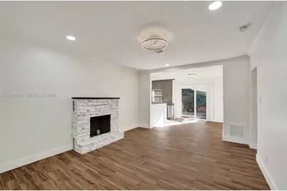 1224 NE 13th Ave #1, Fort Lauderdale, FL 33304 - Photo 8