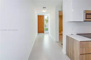 529 SW 11th St, Miami, FL 33129 - Photo 8