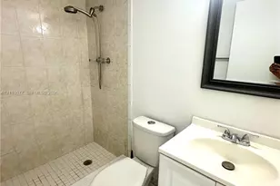447 NE 195th St, Miami, FL 33179 - Photo 18