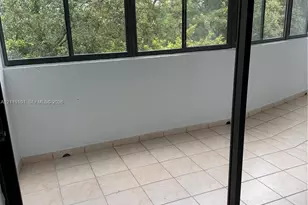 10850 N Kendall Dr, Miami, FL 33176 - Photo 4