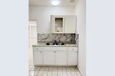[Address not provided], Hallandale Beach, FL 33009 - Photo 4