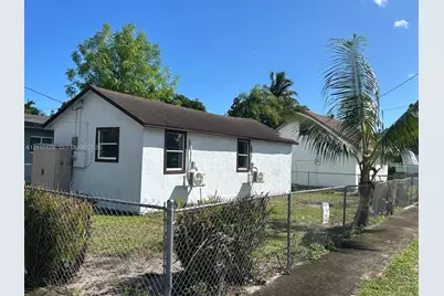 360 NE 174th St #1, North Miami Beach, FL 33162 - Photo 1