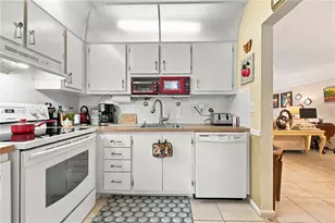 2871 Somerset Dr, Lauderdale Lakes, FL 33311 - Photo 16