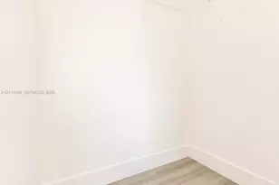 8999 NW 107 Ct, Miami, FL 33178 - Photo 32