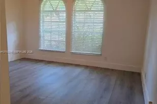 1944 Classic Dr, Coral Springs, FL 33071 - Photo 28
