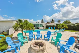 614 S Crescent Dr, Hollywood, FL 33021 - Photo 14