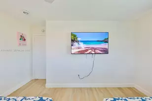 614 S Crescent Dr, Hollywood, FL 33021 - Photo 28