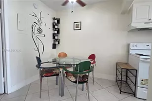 415 NE 2nd St, Hallandale Beach, FL 33009 - Photo 10