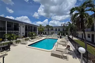 415 NE 2nd St, Hallandale Beach, FL 33009 - Photo 34