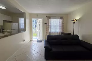 415 NE 2nd St, Hallandale Beach, FL 33009 - Photo 16