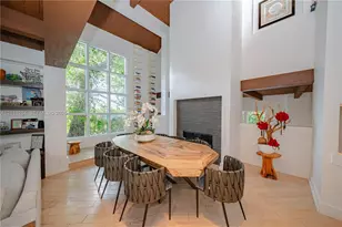 20275 W Oakhaven Cir, Miami, FL 33179 - Photo 2