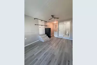 1000 NW 91st Street #B, Miami, FL 33150 - Photo 2