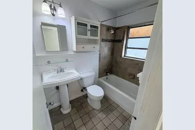 2416 SE 2nd St #1, Pompano Beach, FL 33062 - Photo 10