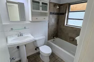 2416 SE 2nd St, Pompano Beach, FL 33062 - Photo 10