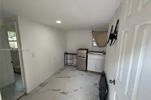 729 NW 19th Ave, Fort Lauderdale, FL 33311 - Photo 22