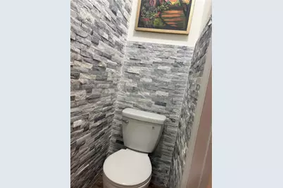 165 NW 116th St, Miami, FL 33168 - Photo 12