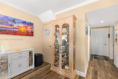 7015 W 2nd Ct, Hialeah, FL 33014 - Photo 24