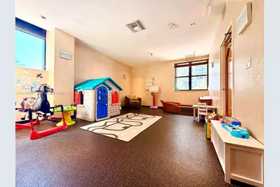 5757 Collins Ave #1005, Miami Beach, FL 33140 - Photo 38