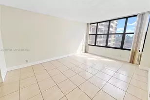 2500 Parkview Dr, Hallandale Beach, FL 33009 - Photo 10