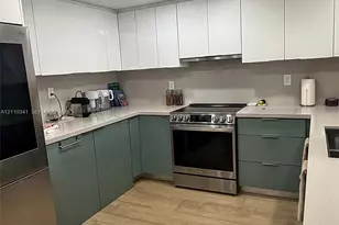 1915 Brickell Ave, Miami, FL 33129 - Photo 2